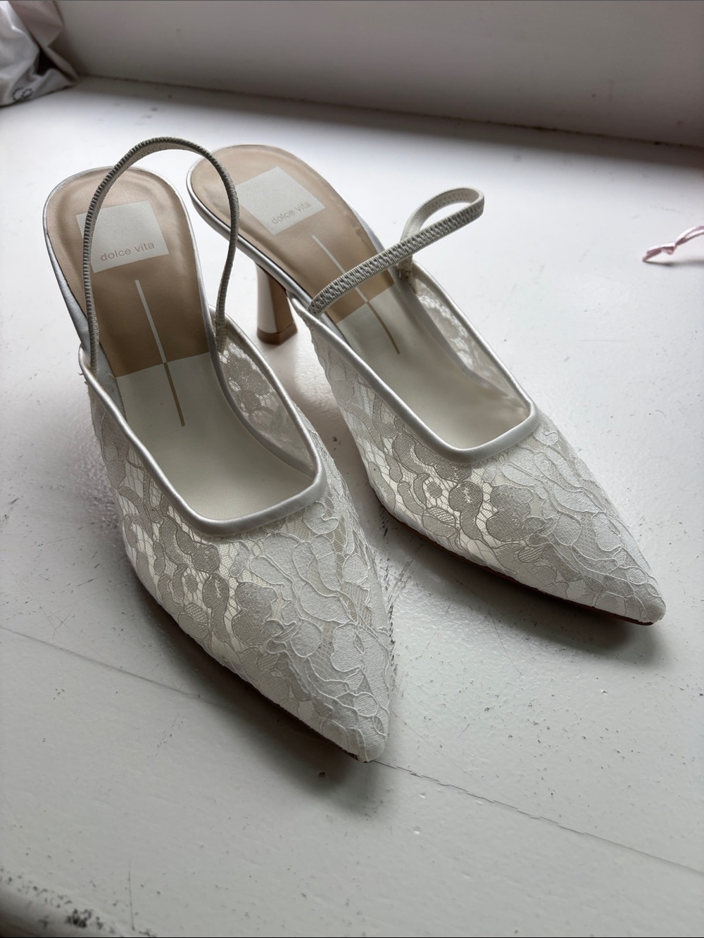 Dolce Vita Ivory Lace Slingback Pointed Heels